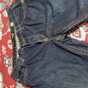 Mens FR Ariat jeans. Brand new without tags. Size 38x34